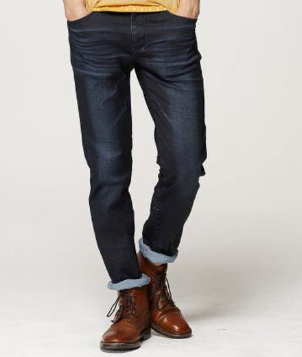 Quần jeans màu đen