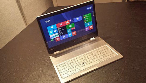 Toshiba giới thiệu máy tính lai với bàn phím tháo rời